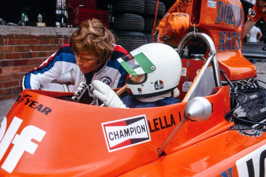 Monoplace de Formule 1 pilotée par Lella Lombardi sur le circuit de l'Österreichring en Autriche.