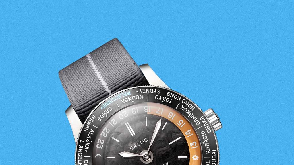 Baltic Rilis Jam Tangan Worldtimer Forged Carbon Seharga USD1.795