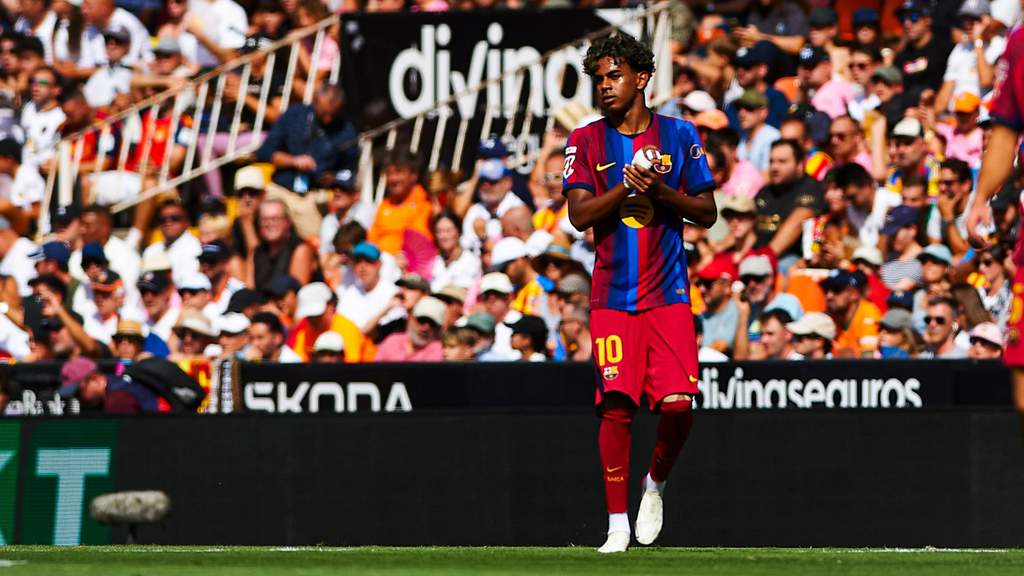 Barcelona Bantai Valencia 5-0 dan Puncaki Klasemen Liga Spanyol