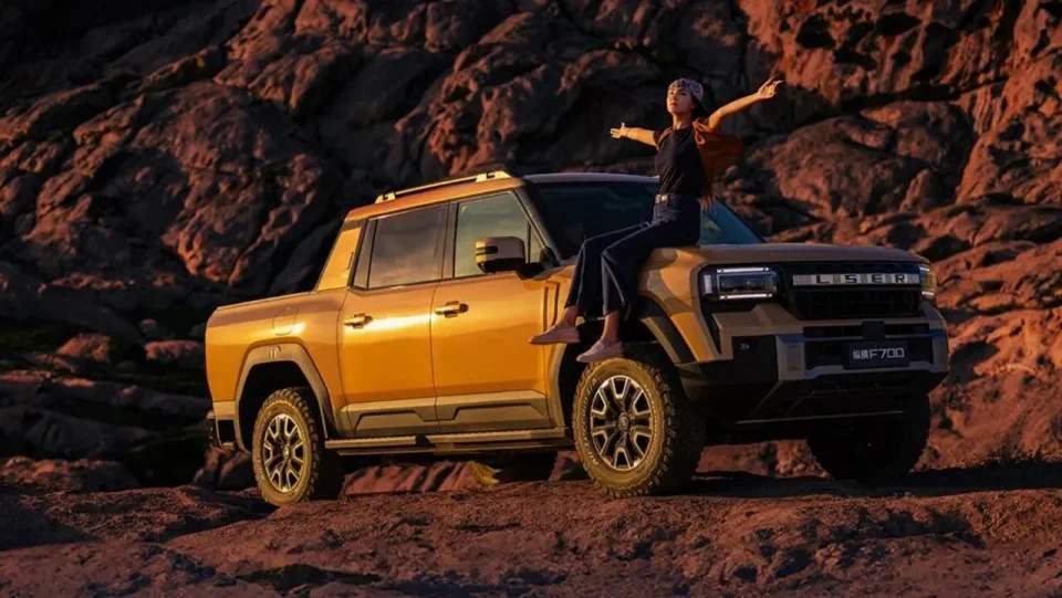 Chery Launches Jetour F700 PHEV Pickup With 892 HP