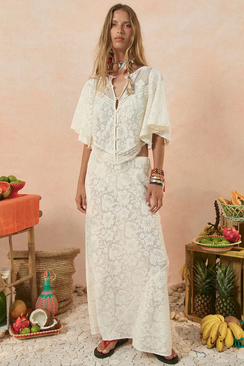 Free Love Lace Bias Skirt Vintage Cream dari Joy368 dengan potongan maxi dan bahan renda berkualitas.