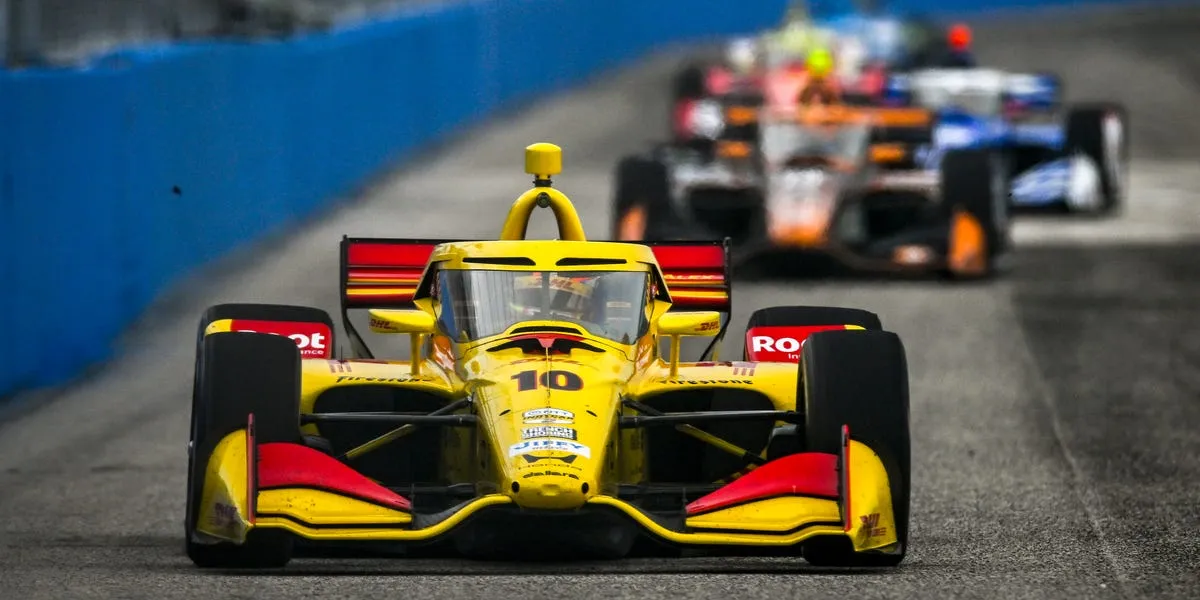 IndyCar faces chaotic 409-lap Sunday schedule at Milwaukee following rain delay