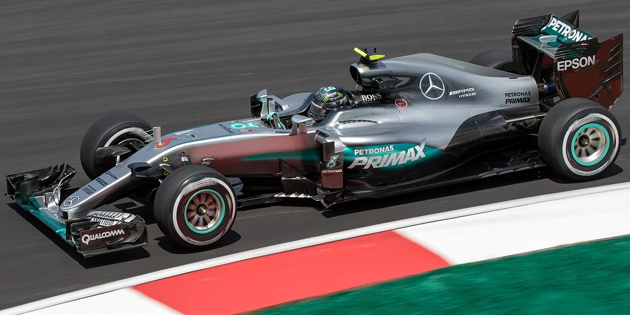 Mercedes F1 W07 Hybrid dominates the 2016 Formula One season with record wins