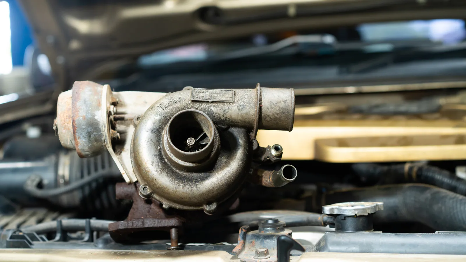 Turbocharger oil starvation damages engine components and reduces vehicle performance