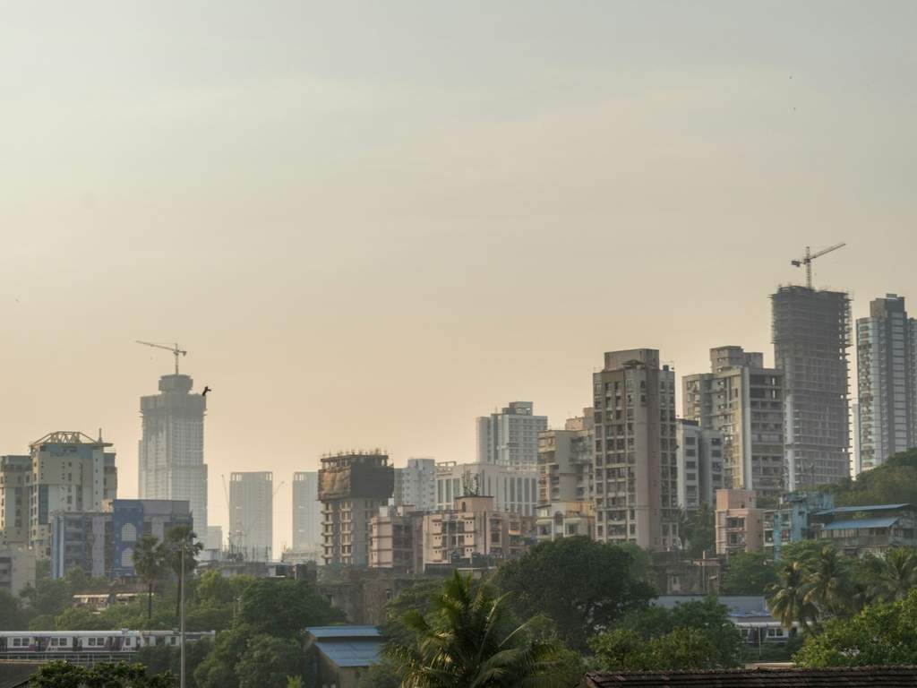 Harga Minyak dan LNG Tinggi Tekan Sektor Energi India