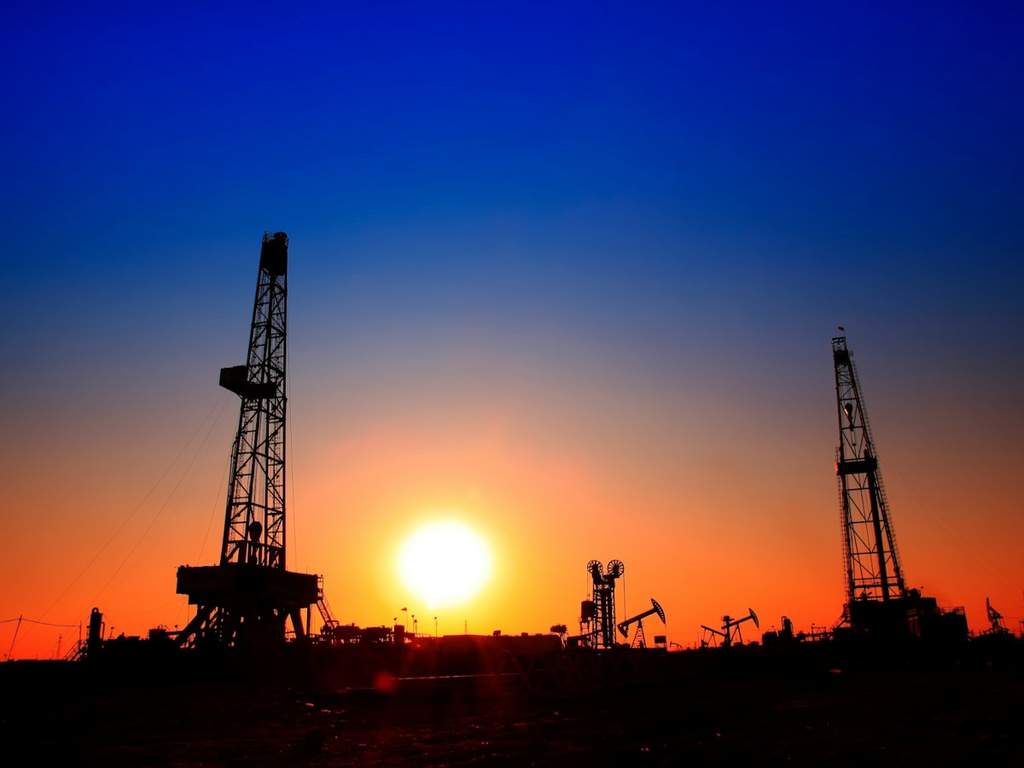 Harga Minyak Mentah Amerika dan Afrika Melonjak Tajam