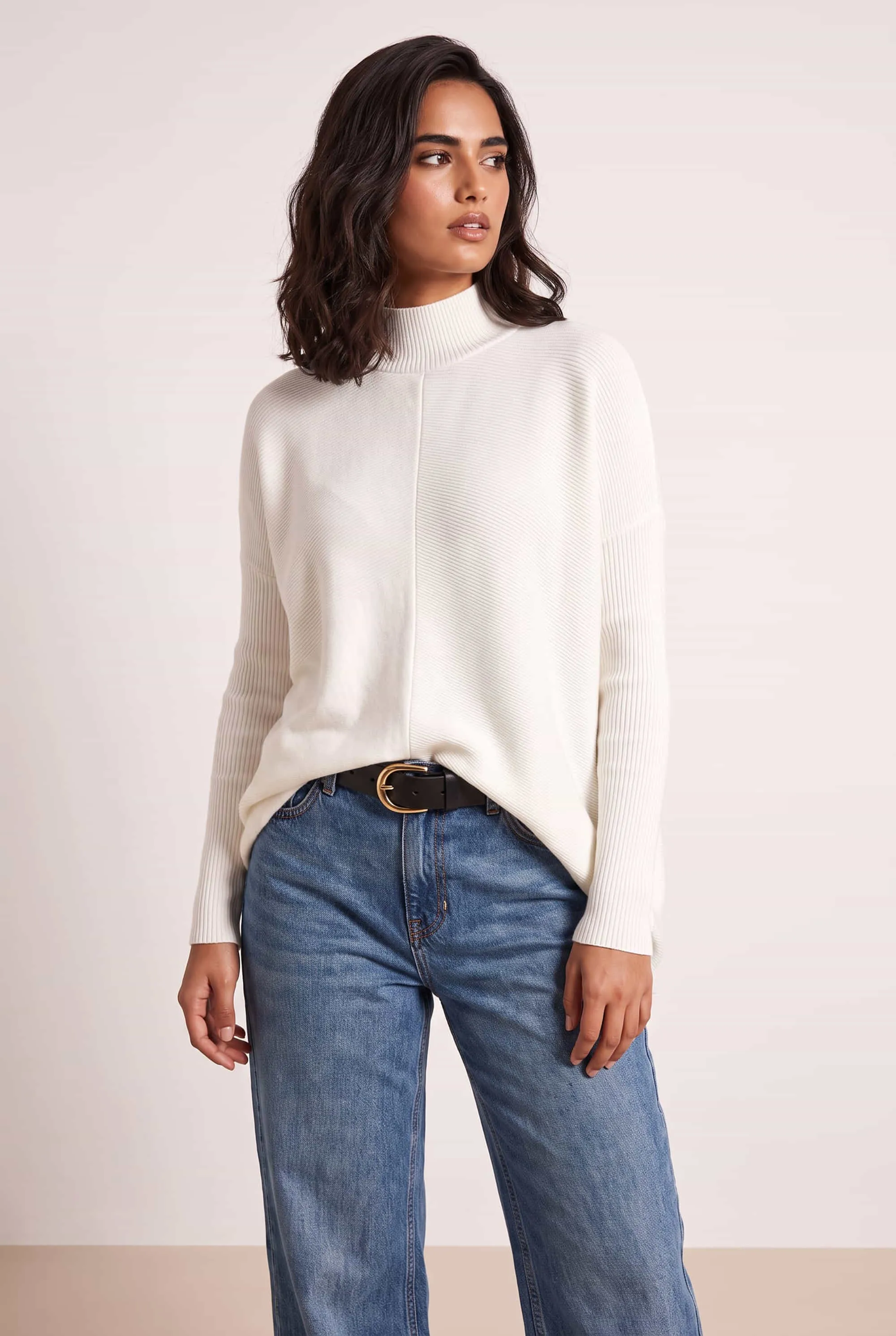 Hope Knitted High Neck Jumper Ivory rajutan leher tinggi warna putih gading dari Joy368