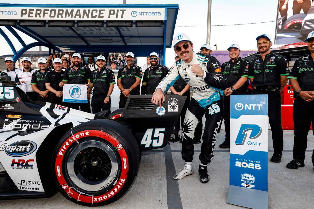 IndyCar Champions Crash in Markham Qualifying