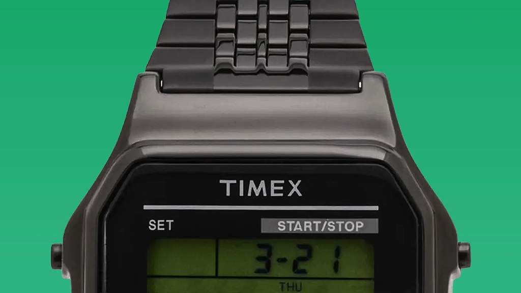 Jam tangan digital retro Timex x End T80 berbalut warna hitam elegan