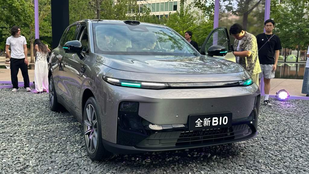 Leapmotor launches cheap EVs with high voltage tech