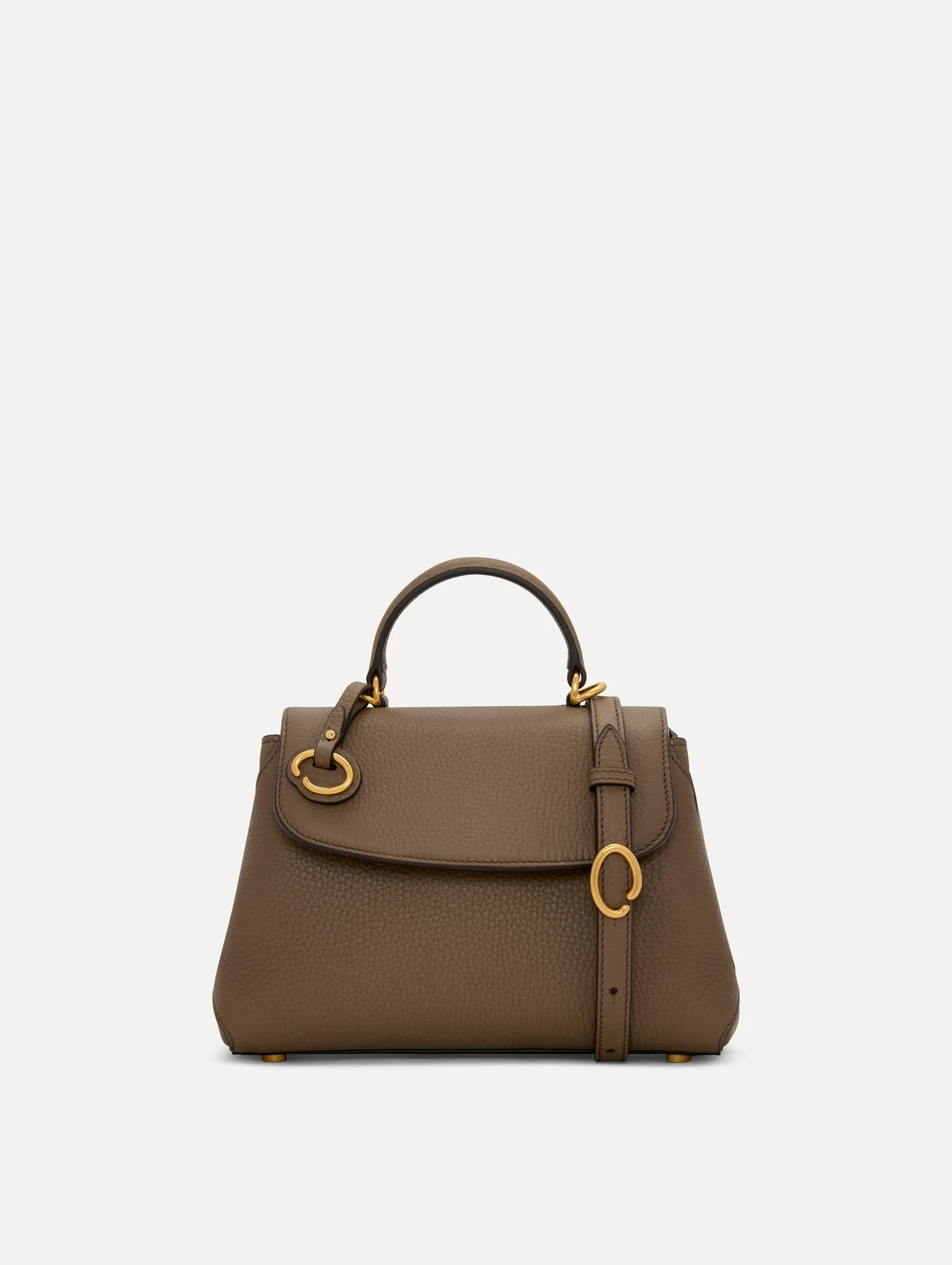 Panduan memilih dan merawat tas tangan klasik yang elegan untuk gaya sehari-hari