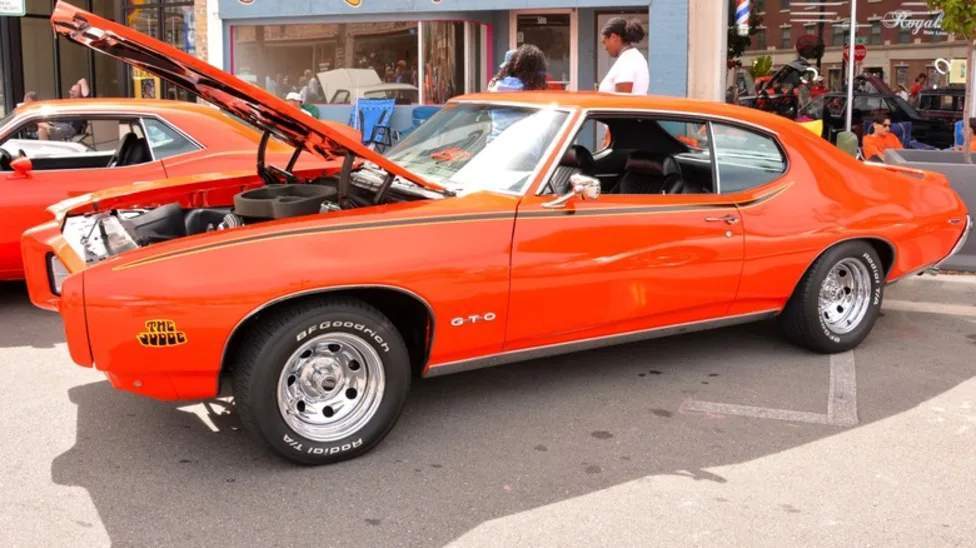 Mengenal Ram Air V Mesin Legendaris Pontiac yang Mati Muda