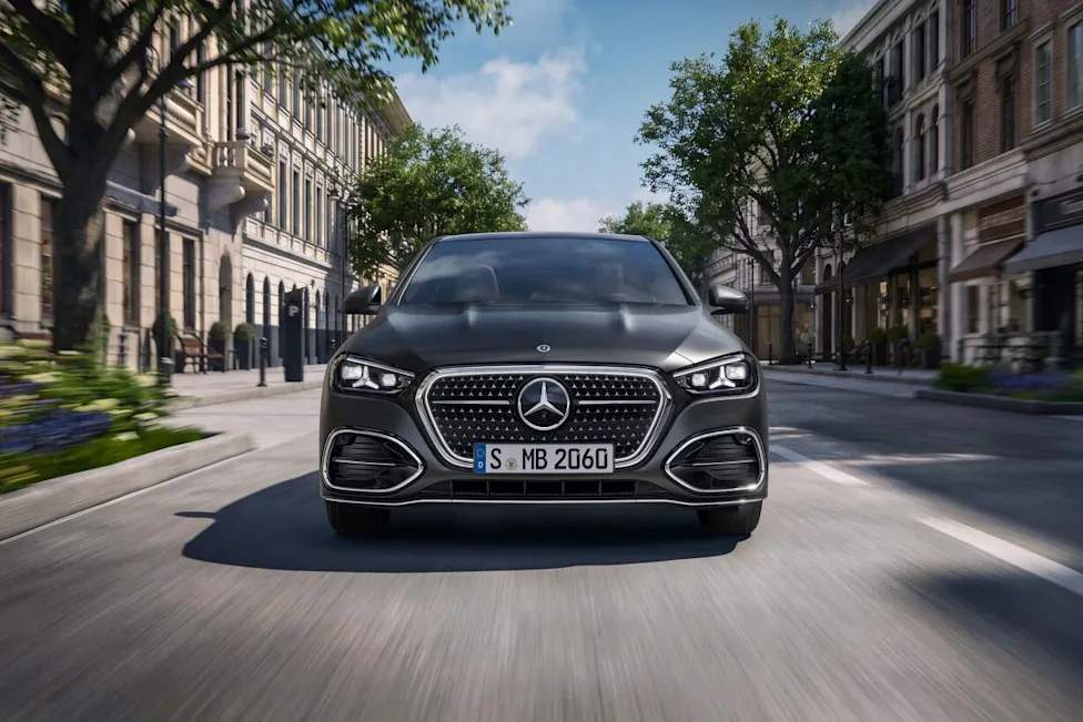 Mercedes-Benz Rilis C-Class 2027 dengan Teknologi AI Terbaru
