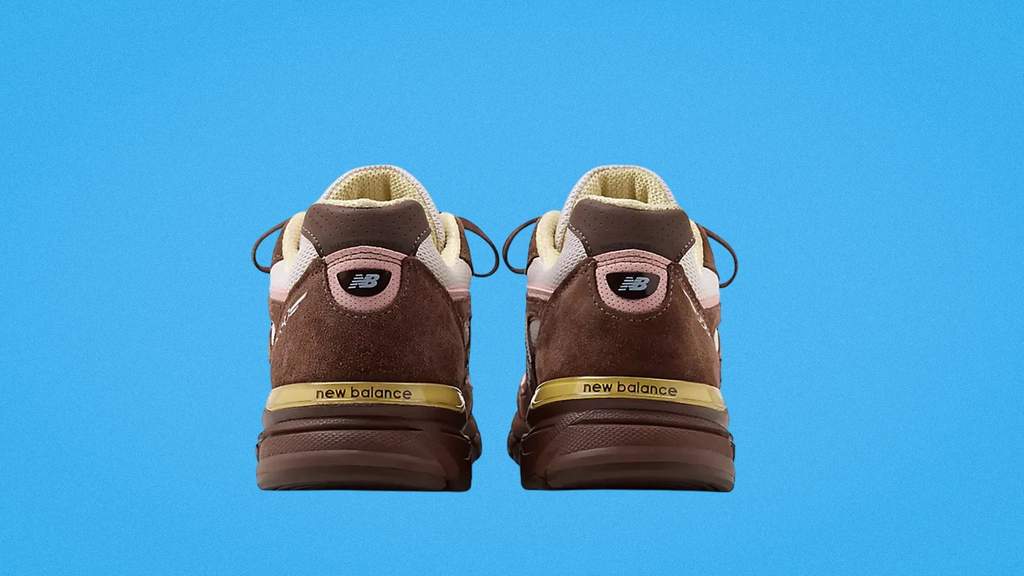 New Balance Rilis Sneakers Made in USA 990v4 Varian Warna Es Krim