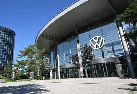 Penjualan Volkswagen di China Anjlok 26 Persen pada Semester I 2026