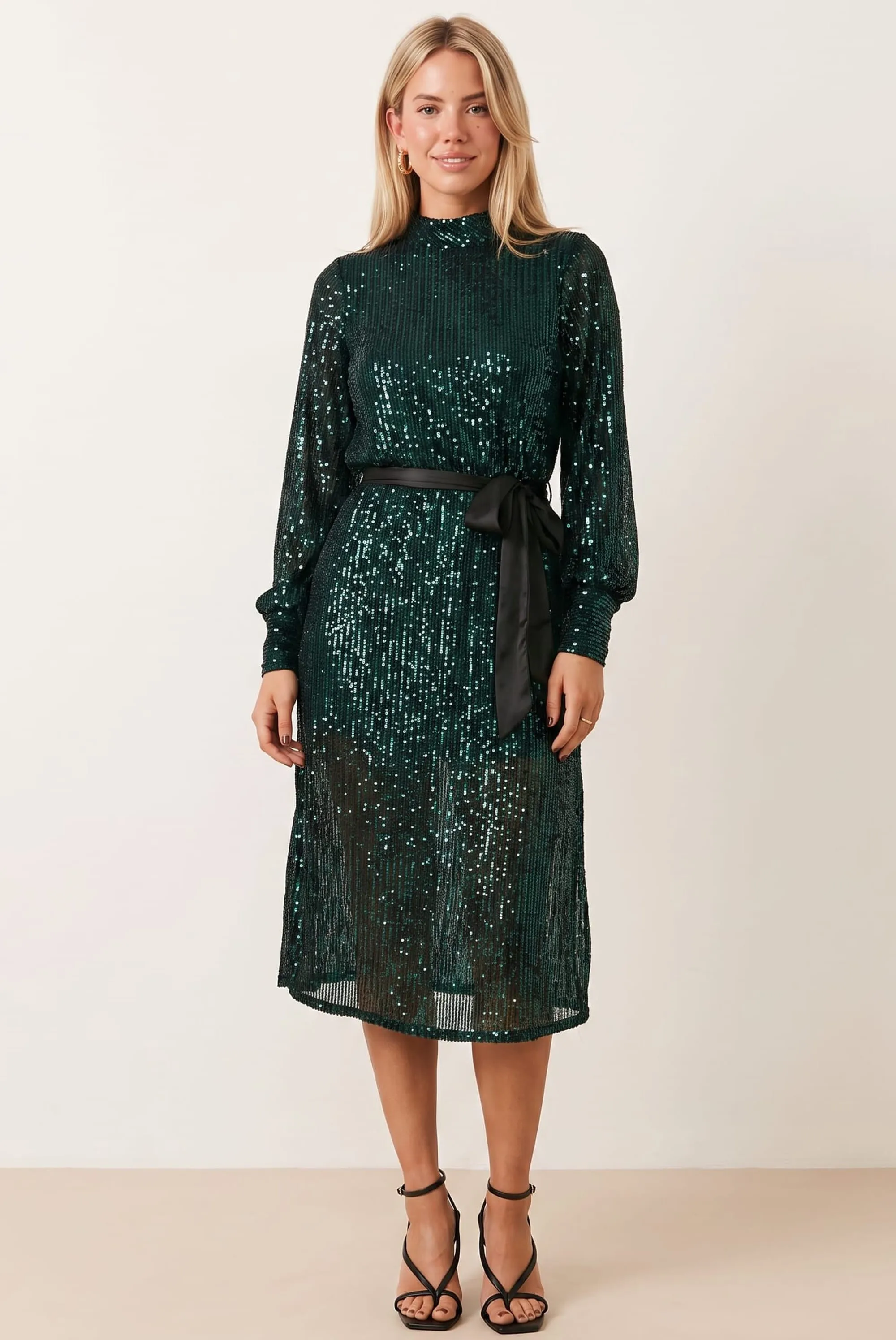 Roxi Emerald Green Sequin Midi Dress eksklusif dari Joy368 untuk acara spesial
