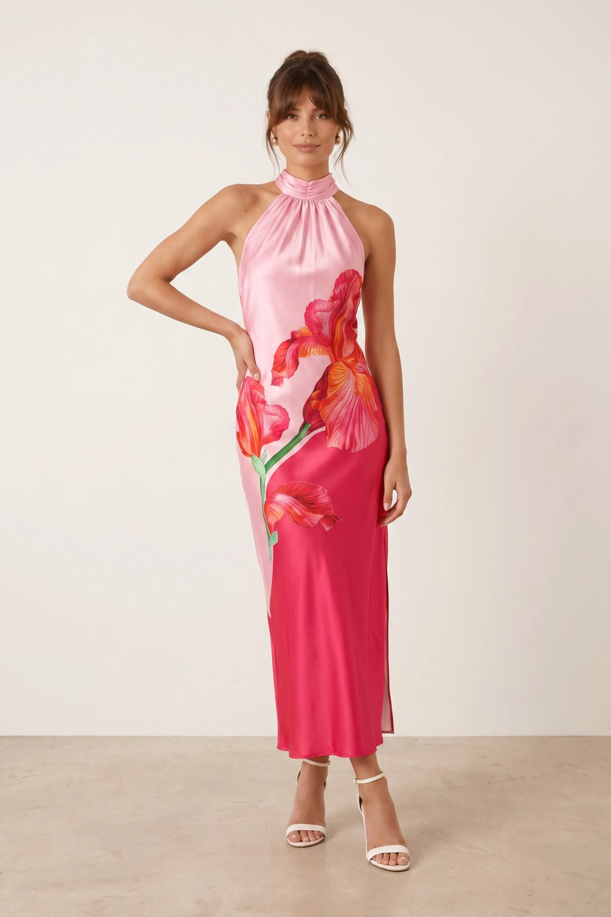 Sienna Satin Halter Dress in Pink dari koleksi eksklusif Joy368