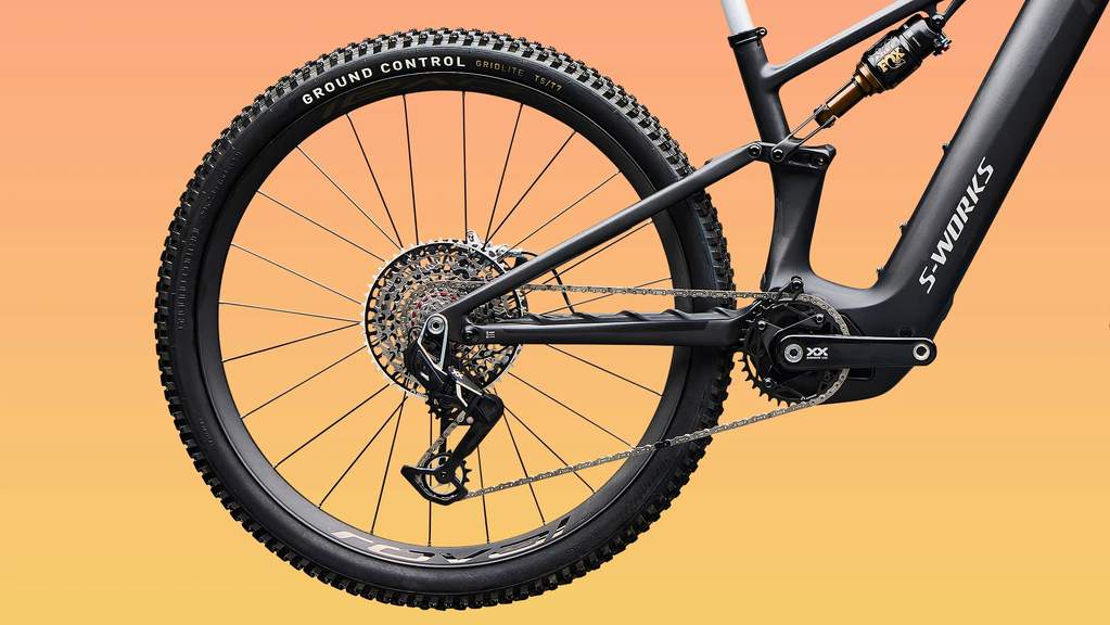 Specialized Rilis Sepeda Gunung Listrik S-Works Turbo Levo R