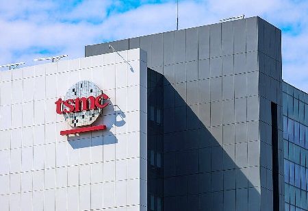 Pabrik pembuatan chip semikonduktor canggih milik TSMC