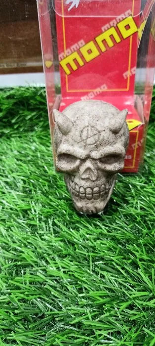 Universal Skull Manual Gear Knob dengan desain tengkorak bajak laut yang unik