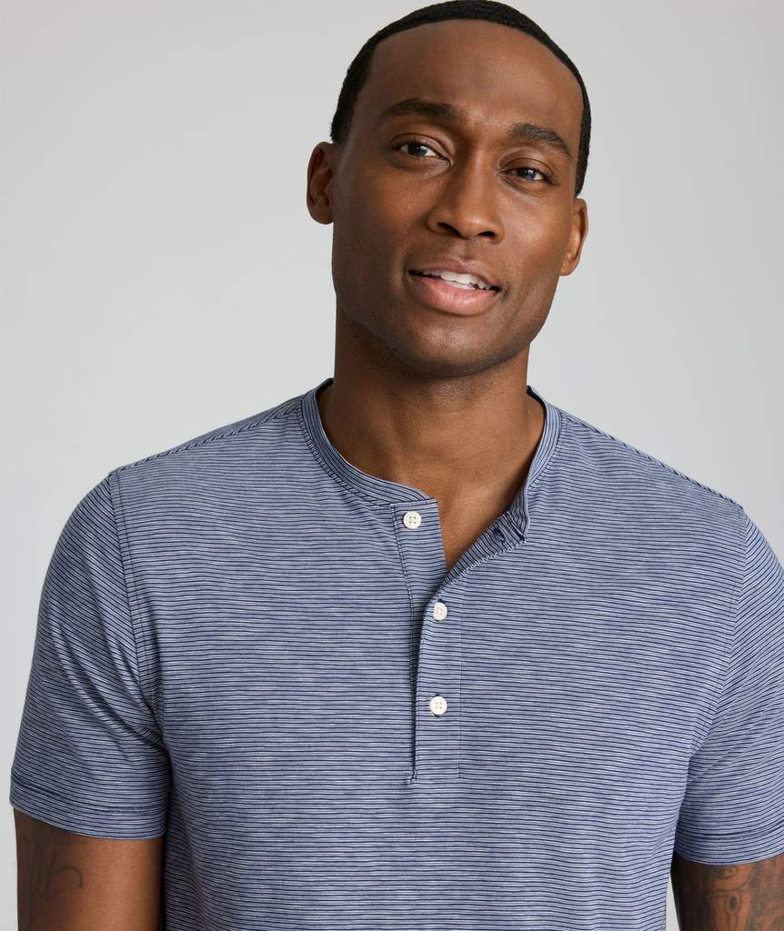 UNTUCKit Jersey Slub Short-Sleeve Henley - Navy Stripe