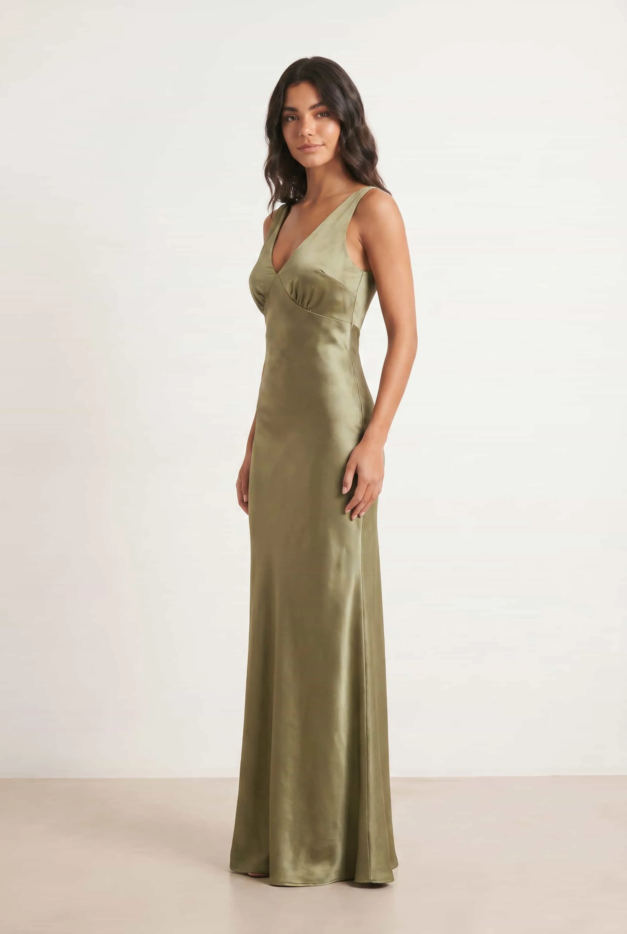 V Neck Satin Maxi Bridesmaid Dress Olive elegan dari Joy368